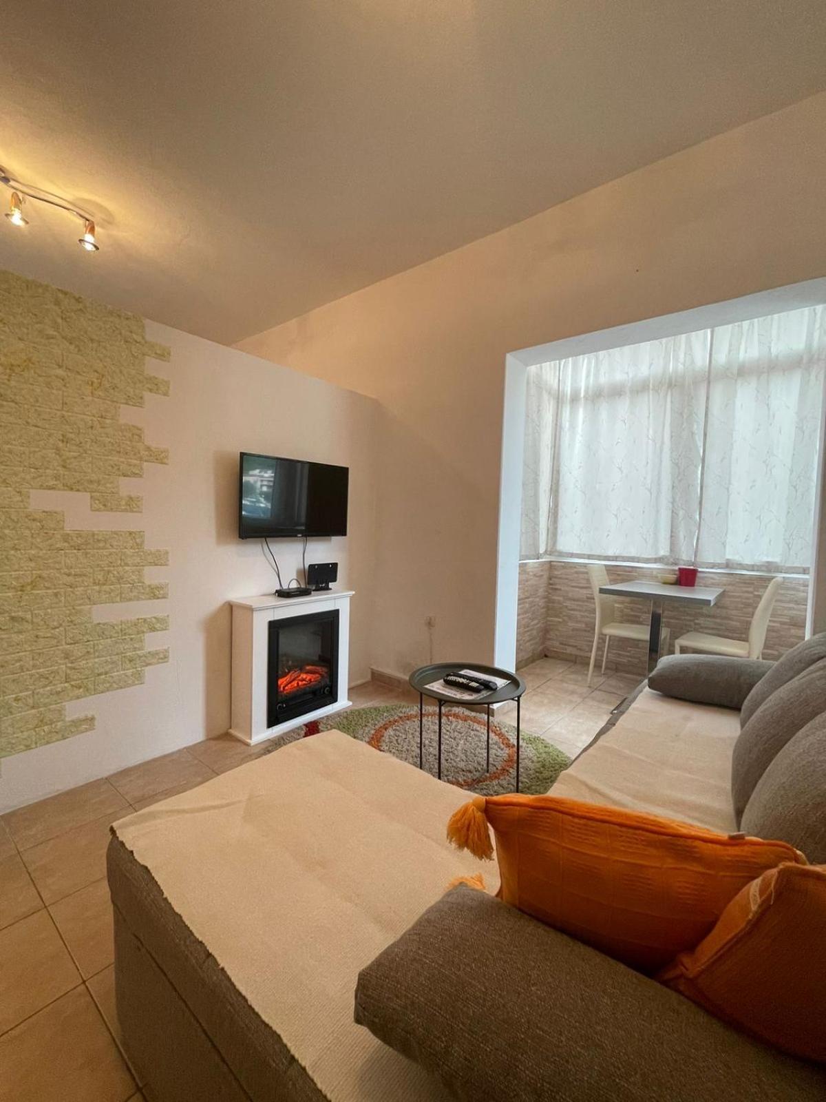 Villa Nela Tivat Exteriör bild