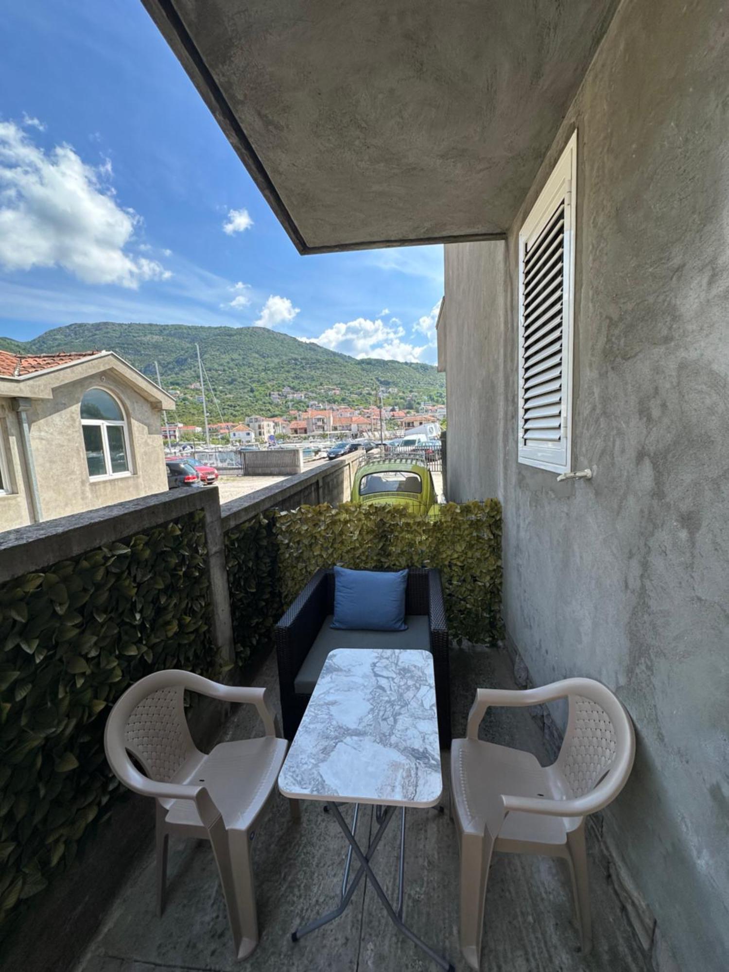 Villa Nela Tivat Exteriör bild