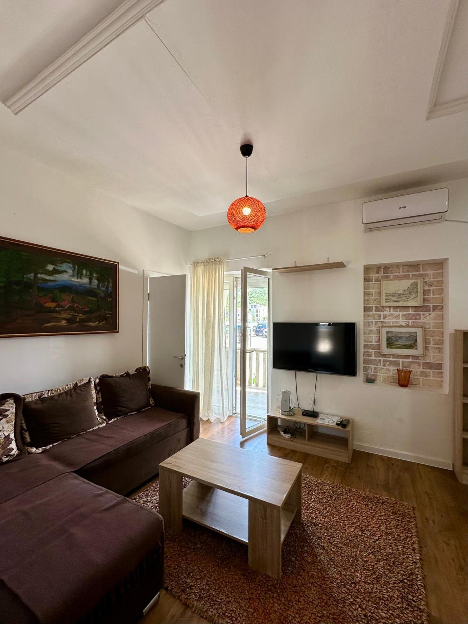 Villa Nela Tivat Exteriör bild