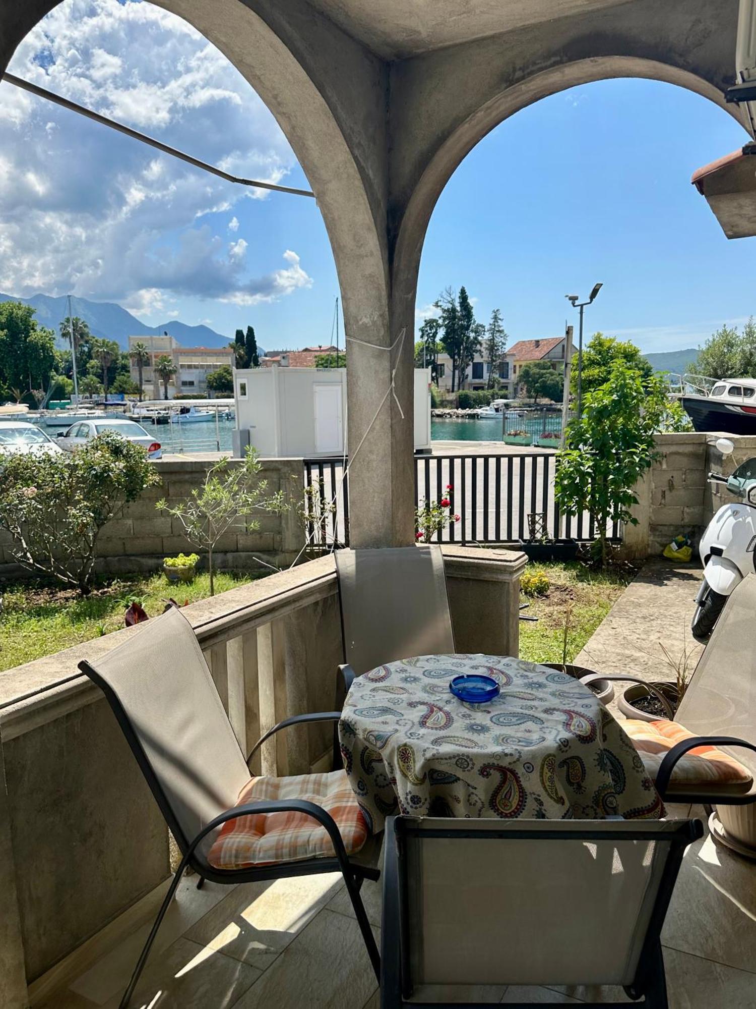 Villa Nela Tivat Exteriör bild