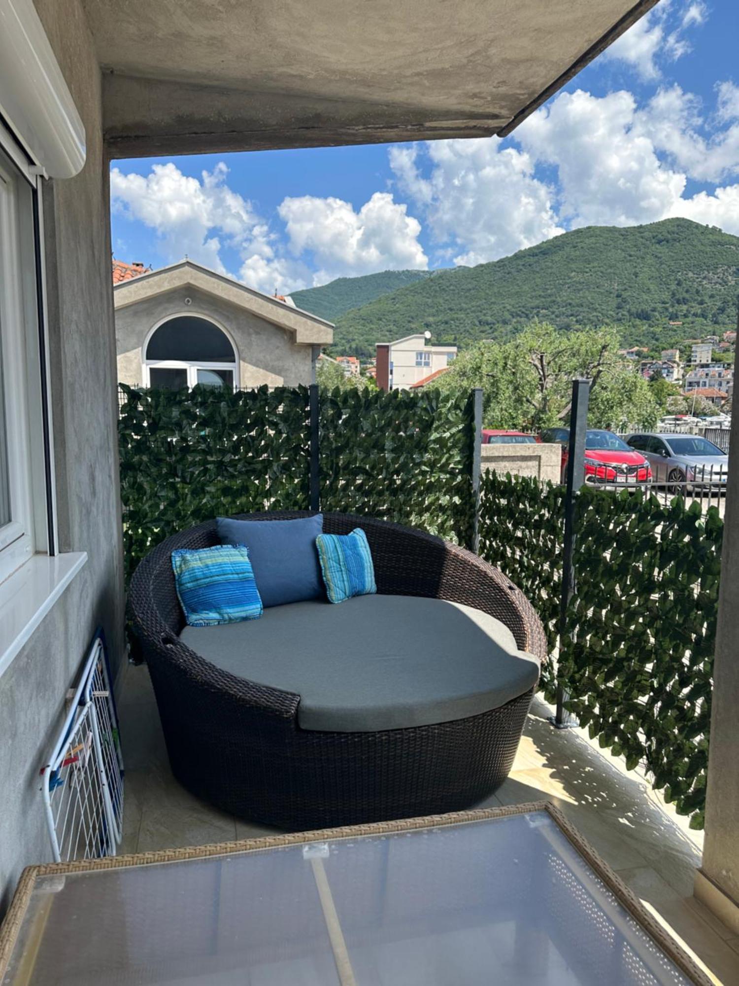 Villa Nela Tivat Exteriör bild