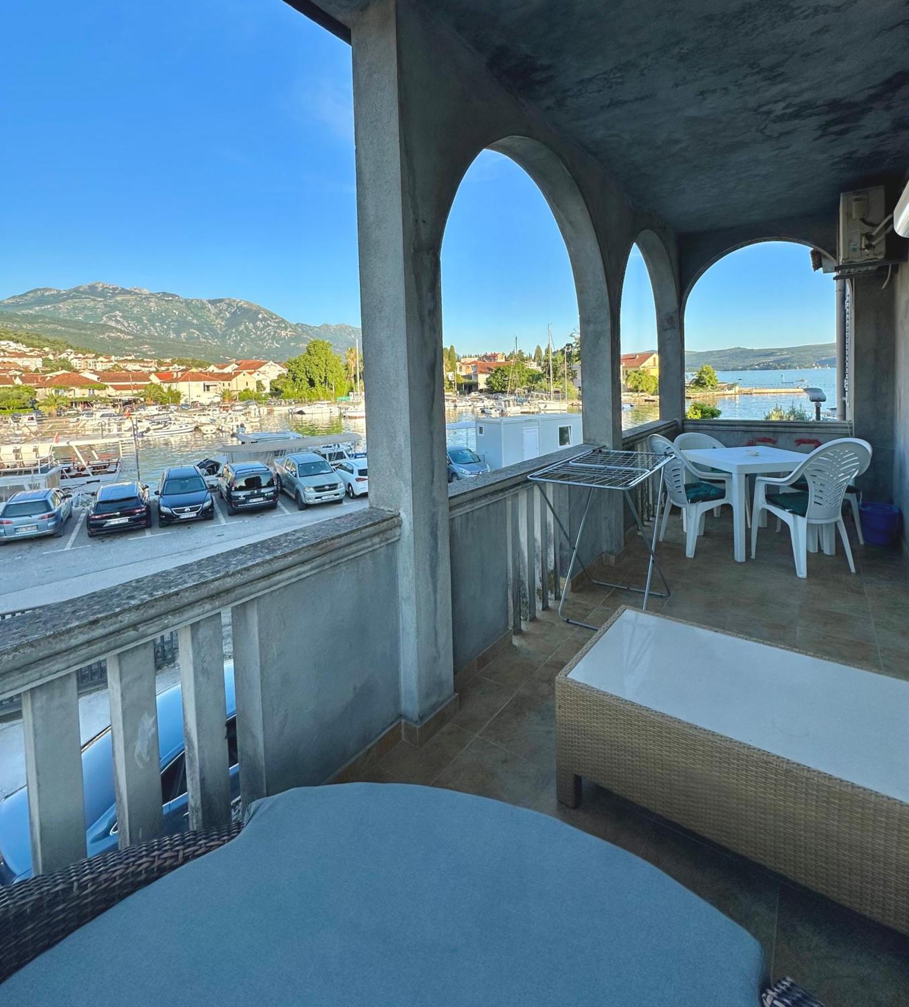 Villa Nela Tivat Exteriör bild