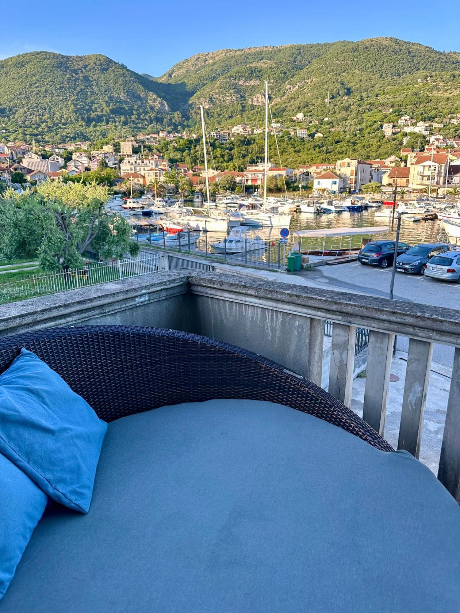 Villa Nela Tivat Exteriör bild