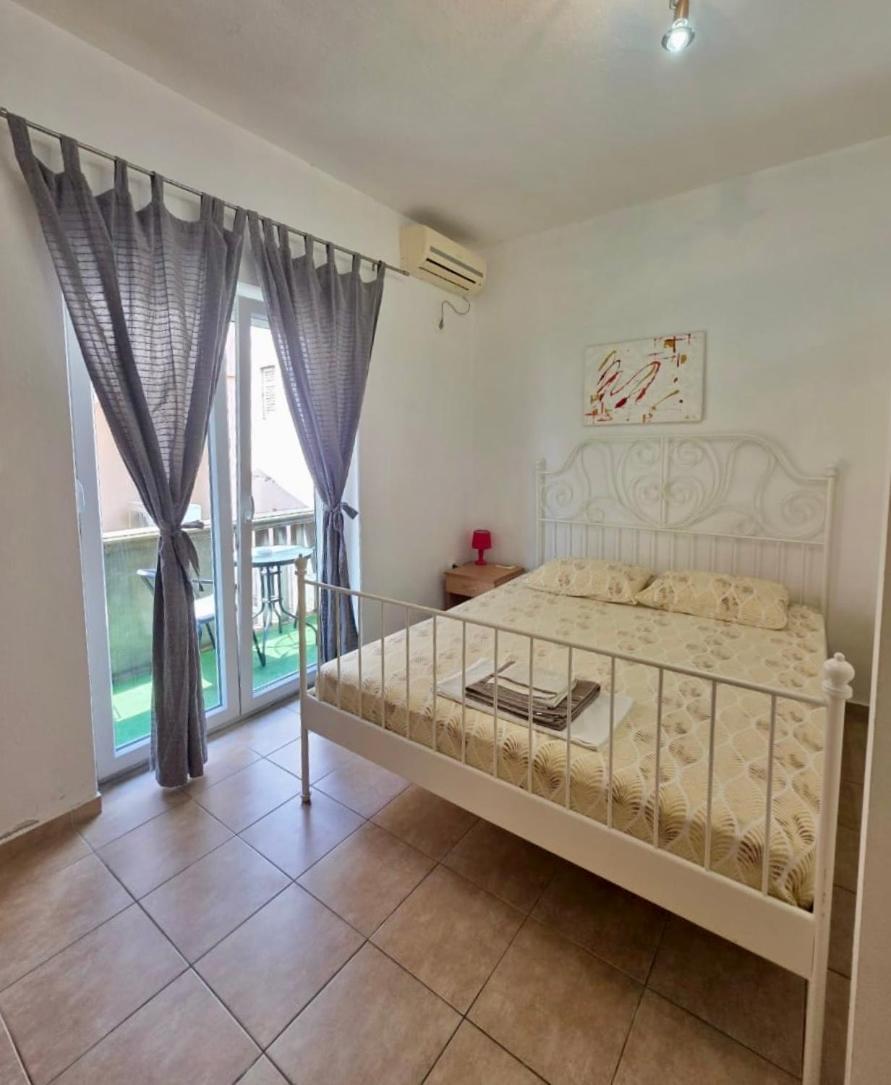 Villa Nela Tivat Exteriör bild