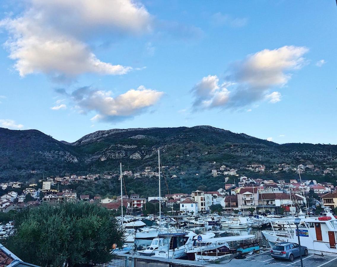 Villa Nela Tivat Exteriör bild